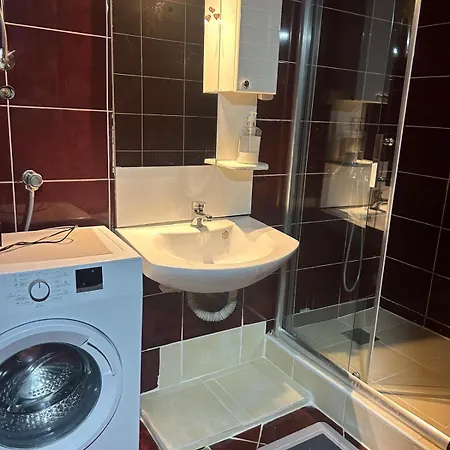 Apartment Elena 2 *