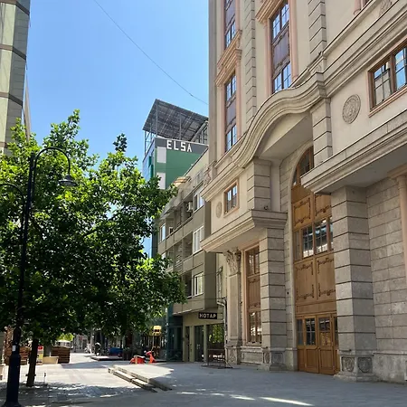 Elena 2